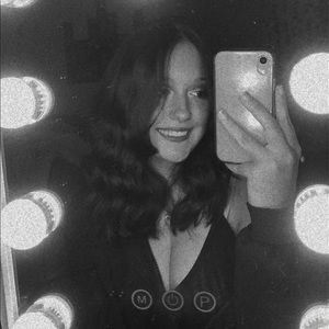 Meet your Posher, Claire